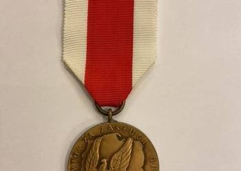 Brązowy Medal „Za zasługi dla obronności kraju”  PRL