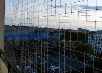 Założenie siatki przeciw ptakom Warszawa Siatka na balkon z montażem