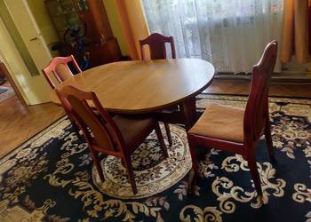 Stół i krzesła lite drewno lata 90-te