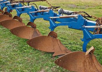 Pług 7-skibowy zagonowy Overum New Holland połzawieszany Kuhn agrolux krone