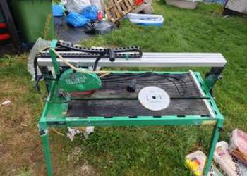 Elektryczna przecinarka do płytek ceramicznych 1500 W TTD-FS 250-102 HAG