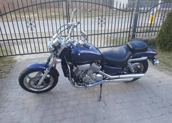 Honda Magna VF750C V4