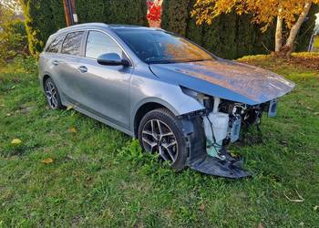 Kia Ceed 1.5 benzyna 2023 kombi