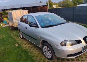 SEAT IBIZA 1.4 LPG + PRZYCZEPA RYDWAN 2,20 × 1,30 m – ZESTAW