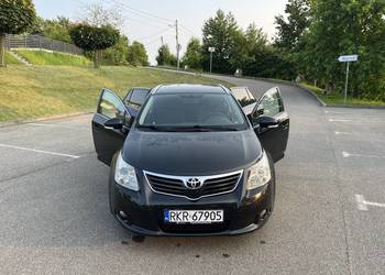 TOYOTA AVENSIS ! Piękna ! Bogate wyposażenie !