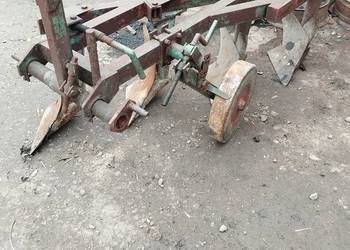 Pług podorywkowy 4 skibowy