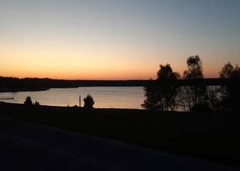 działka rekreacyjna nad zalewem Chechło,zabudowana domkiem