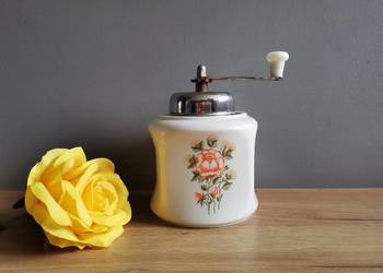 Stary porcelanowy młynek porcelana Ćmielów design PRL