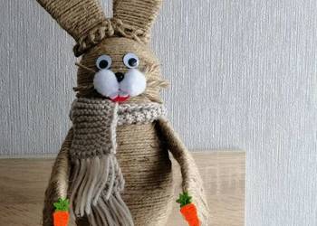 Zająć wielkanocny wykonany własnoręcznie. Dekoracje świąteczne. Ozdoby wiel