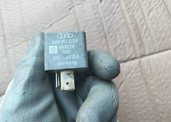 PRZEKAŹNIK SKODA 208 8A0951253B