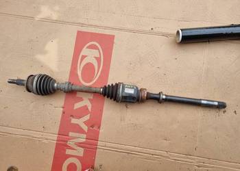 PÓŁOŚ PRAWA TOYOTA RAV4 IV 2.2 D4D DA51R 15R