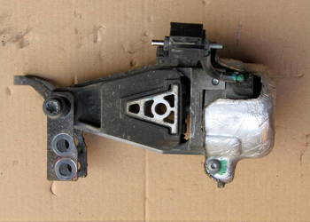 PODUSZKA SILNIKA TYLNA CITROEN C5 III X7 3.0HDI V6 326C65