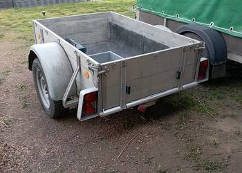 Przyczepka samochodowa