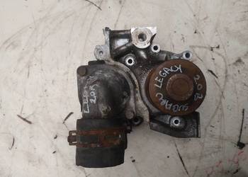 SUBARU LEGACY IV 2,0b pompa wody obudowa termostatu
