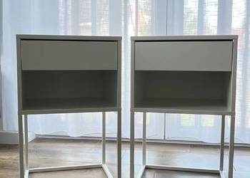 Stoliki nocne IKEA VIKHAMMER białe