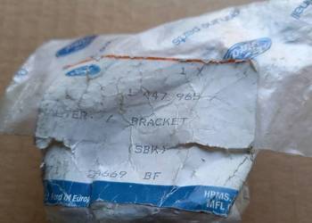 1447965/1S71-2A669-BF Uchwyt linki ham.ręcz.Mo01 RH