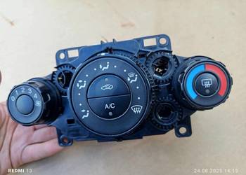 Panel nawiewu Ford Fiesta MK7