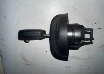 Korek Wlewu paliwa z kluczykiem Peugeot 307