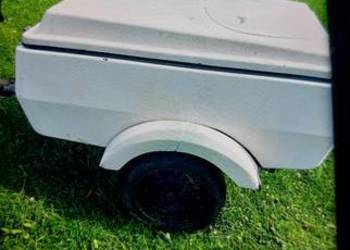 Przyczepka do qada lub traktorka ogridowego