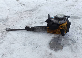 Młot spalinowy WACKER BH 23 (23 kg / 2 kW) do kucia