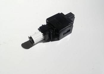 VOLVO S60 S80 V70 XC70 XC90 wlacznik swiatla stopu 8622064