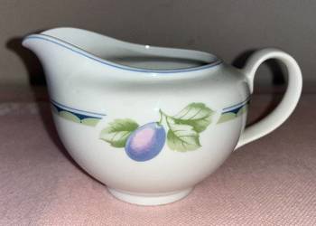 Mlecznik Camilla- śliwka - dekor na białej porcelanie.  Z dwóch stron br