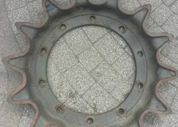 Czołg T-55AM wieniec zębaty koła napędowego