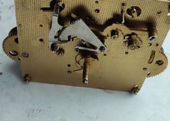 mechanizm zegara wiszącego G,B sprawny