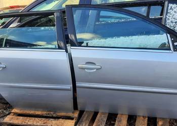 drzi prawe przód lub tył Opel Vectra C kombi lak. Z157