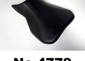 SUZUKI GSR 750 11-16 Siedzenie Fotel Kanapa kierowcy przód