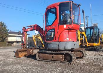 Minikoparka Komatsu PC20MR-2 z 2006 roku 3 łyżki