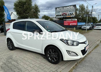 Hyundai i20 Ledy/Czujniki park./Podgrzewane fotele/Alu/Bardzo zadbany/Klim…