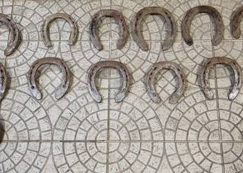 Stare oryginalne podkowy-x13