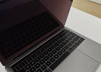 MacBook Pro 13,3" Intel i7