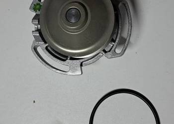 Pompa wody OE 052121019 052121005 GOLF I II POLO DERBY JETTA