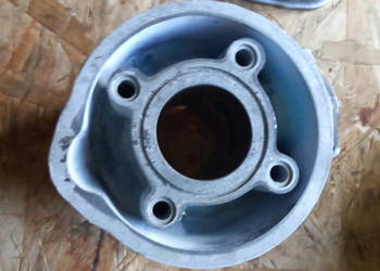 Cylinder Minarelli z głowicą