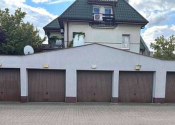 Udział 310/4711 w nieruchomości zabud. - odpowiadający 3 garażom