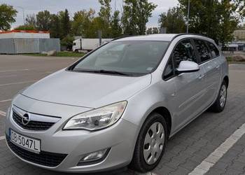 Opel Astra J 2011 1.3 CDTI