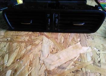 Kratki środkowe deski VW Passat B6