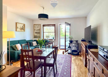 Klimatyczne, duży balkon, blisko terenów zielonych