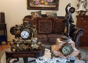 stary zegar figuralny