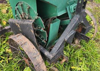 Sadzarka do ziemniaków na 2 koła