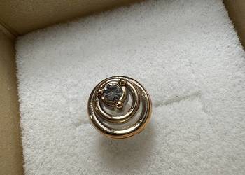 Kolczyk "złoty / srebrny" z diamentem