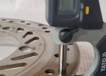 Honda CBR 125 JC 34 tarcza hamulcowa 3.94mm przód 7800 km