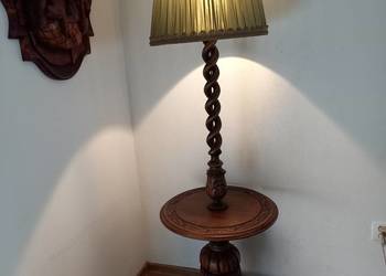 Lampa drewniana rzeźbiona