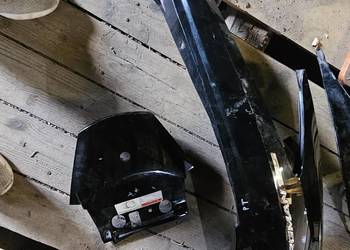 Suzuki Burgman 125 K7 plastik plastiki tylne ogon boczne pod siedzeniem