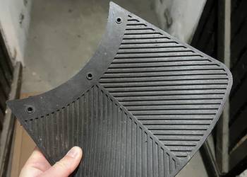 Chlapacz błotnika przedniego WSK