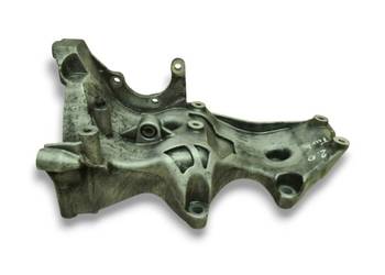ŁAPA MOCOWANIE PODSTAWA ALTERNATORA AUDI A4 B7 2.0 TFSI 06D903143D