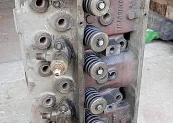 Głowica silnika MF 590 Perkins