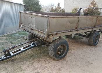 Rozrzutnik 4t Dwuosiowy. Stan bardzo dobry. Możliwy transport